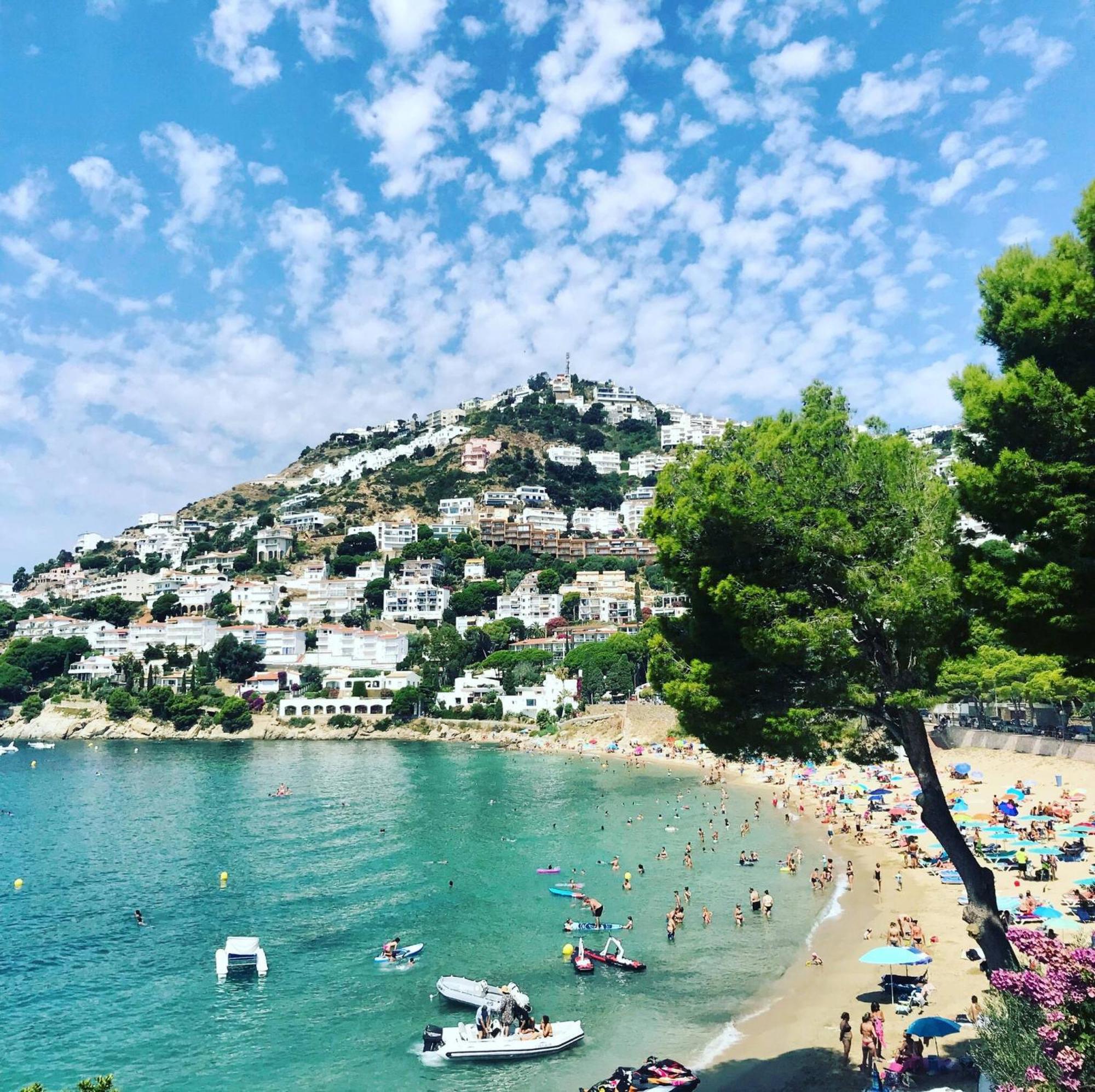 Apartamento En Roses A 2 Min De La Playa Con Vistas Al Mar Av-18 ชีโรนา ภายนอก รูปภาพ